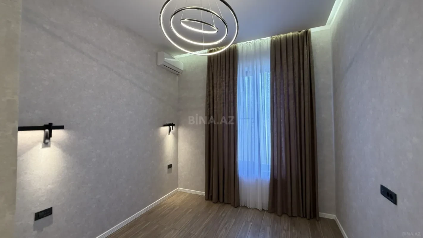 Satılır 1 otaqlı həyət evi 170 m²
