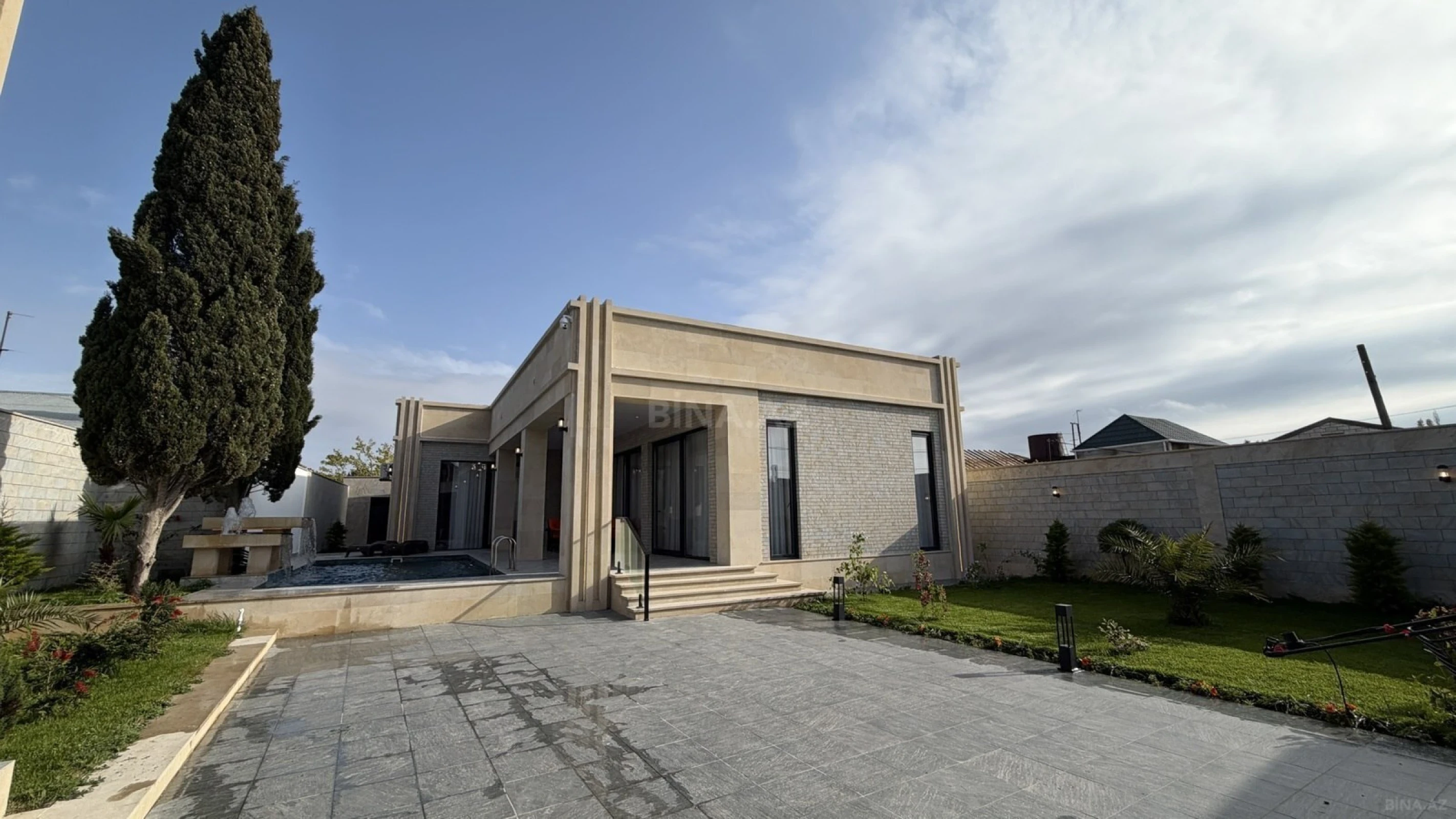 Satılır 1 otaqlı həyət evi 170 m²