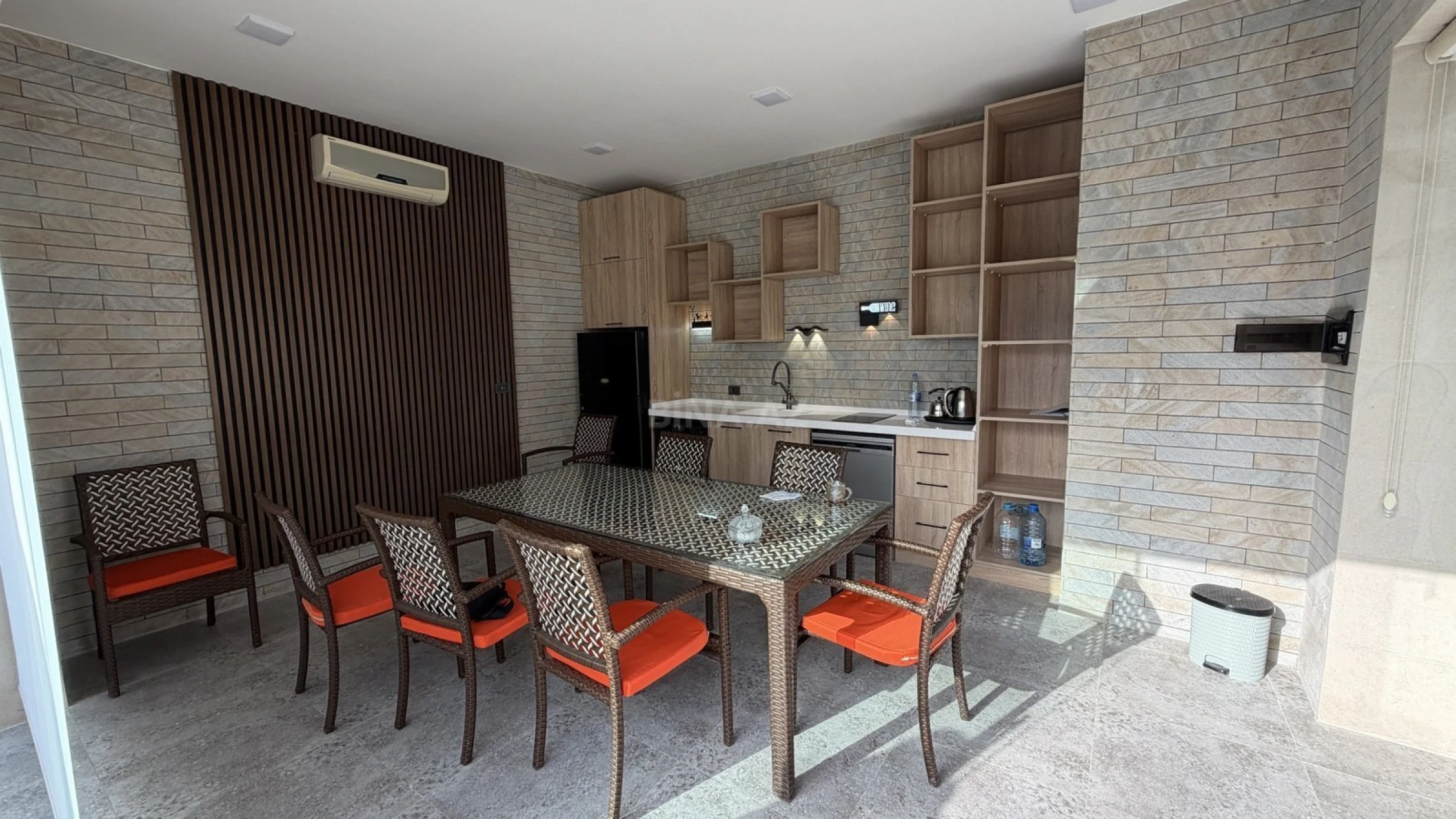 Satılır 1 otaqlı həyət evi 170 m²