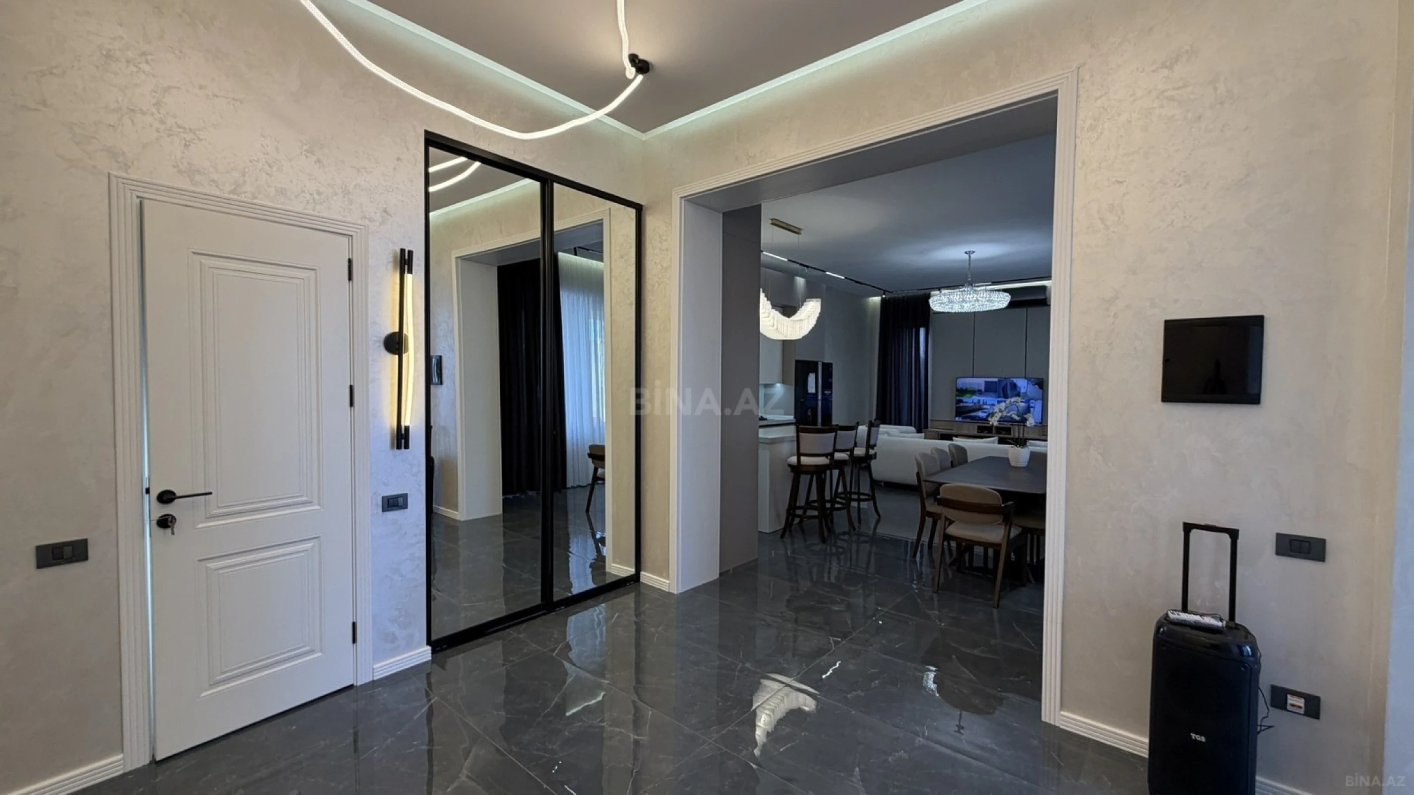 Satılır 1 otaqlı həyət evi 170 m²