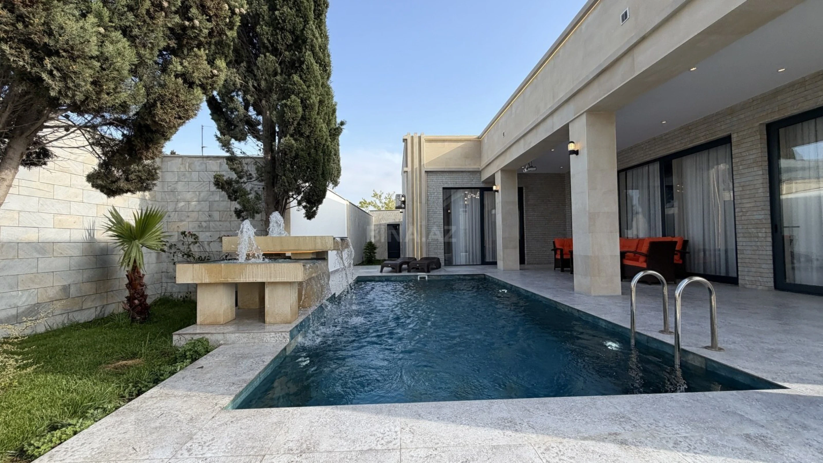 Satılır 1 otaqlı həyət evi 170 m²