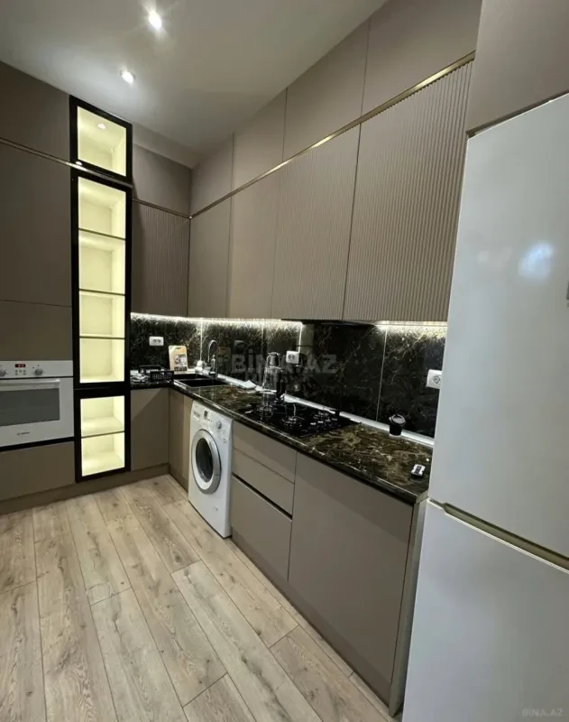 Kirayə verilir 2 otaqlı mənzil 65 m²