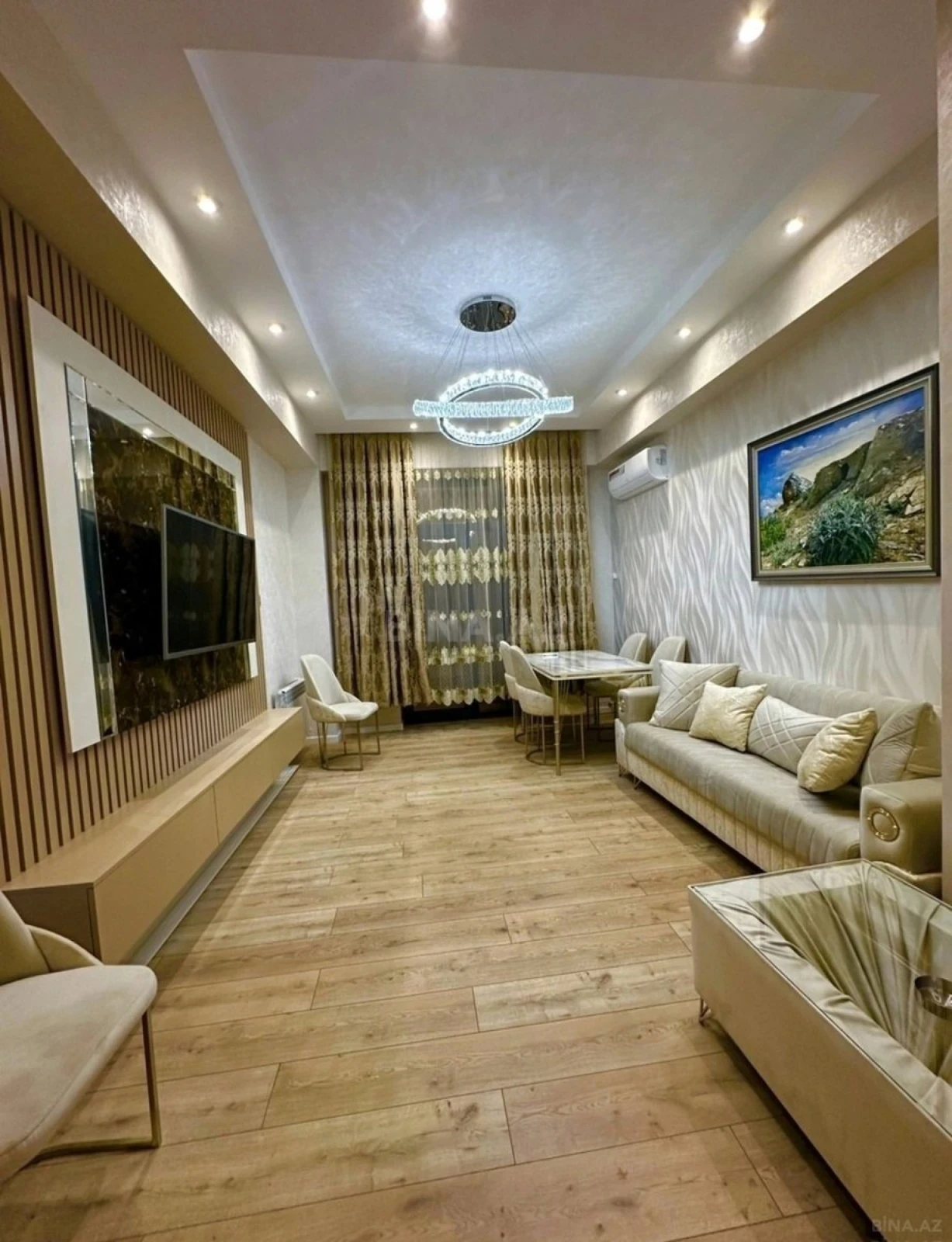 Kirayə verilir 2 otaqlı mənzil 65 m²
