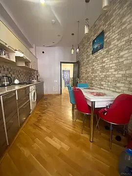 Satılır 3 otaqlı mənzil 97 m²