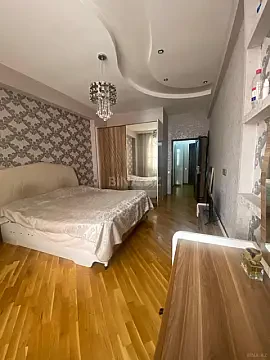 Satılır 3 otaqlı mənzil 97 m²