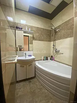 Satılır 3 otaqlı mənzil 97 m²