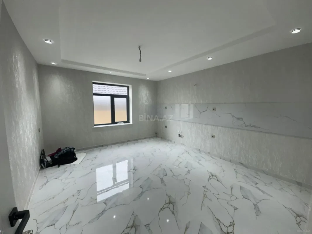 Satılır 5 otaqlı həyət evi 336 m²