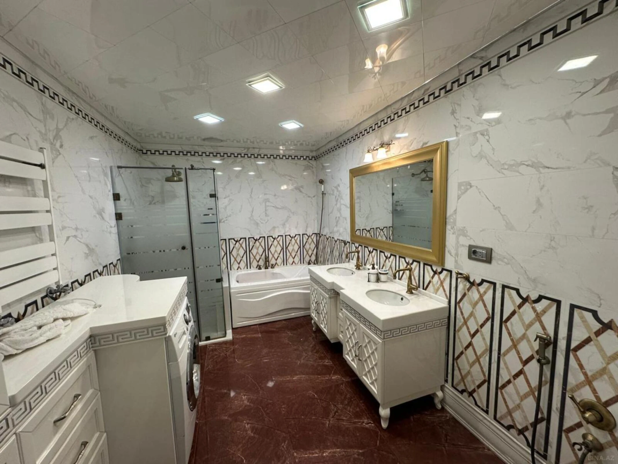 Kirayə verilir 3 otaqlı mənzil 180 m²