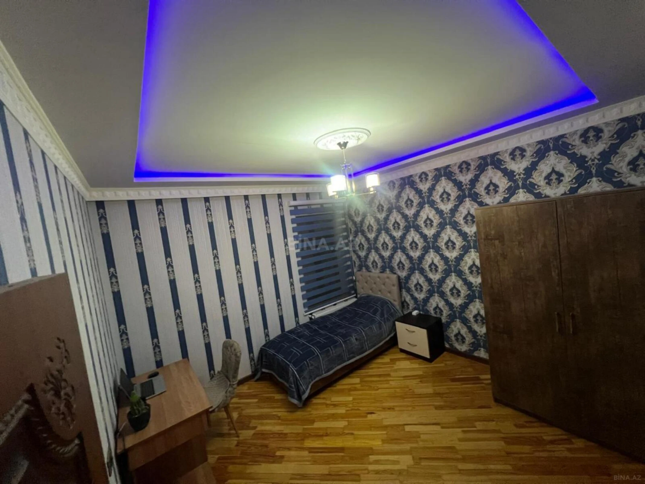 Satılır 6 otaqlı həyət evi 330 m²