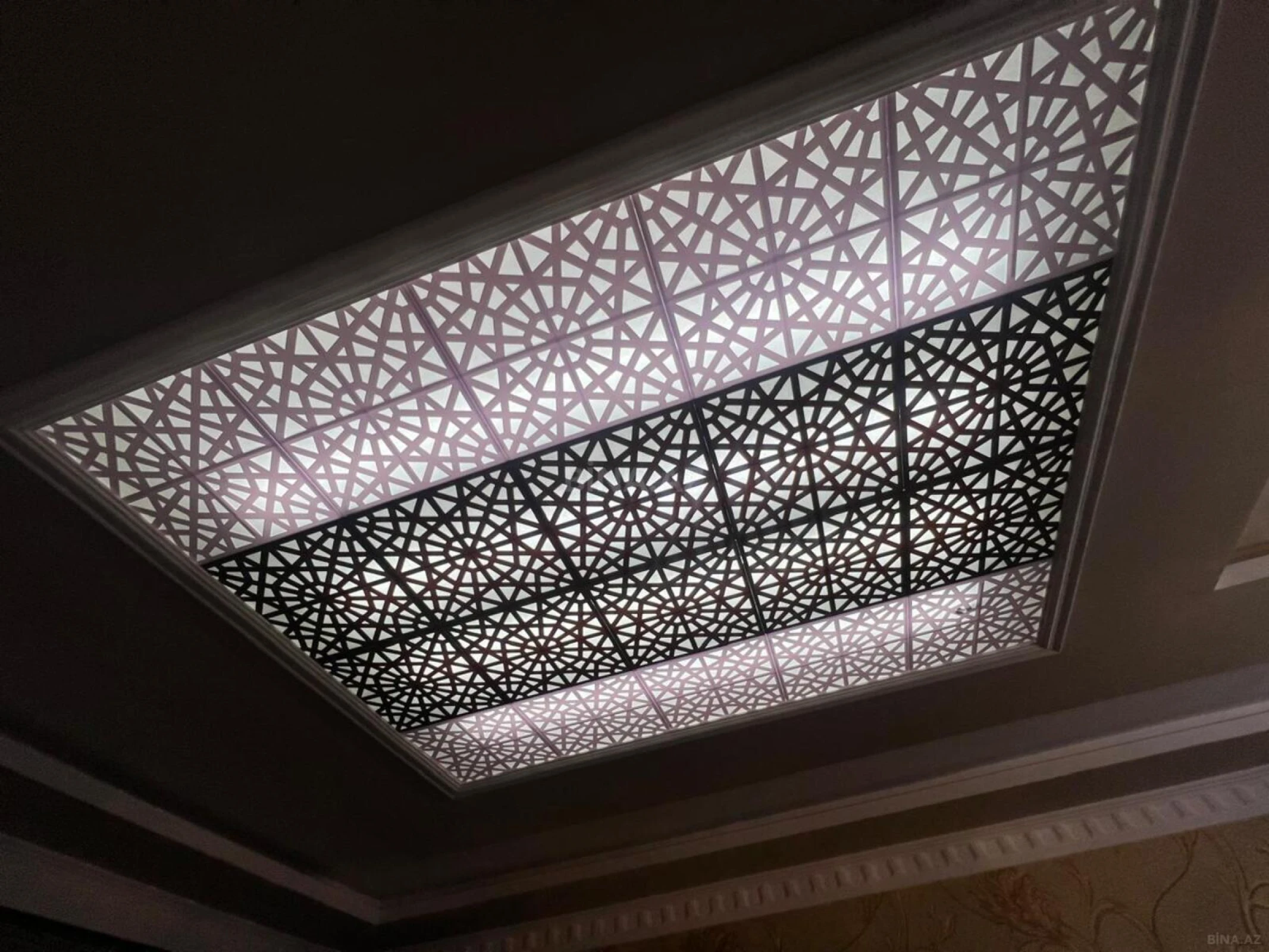 Satılır 6 otaqlı həyət evi 330 m²
