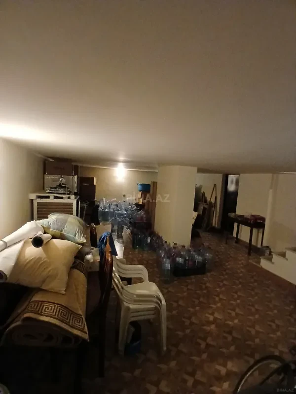 Satılır 6 otaqlı həyət evi 330 m²