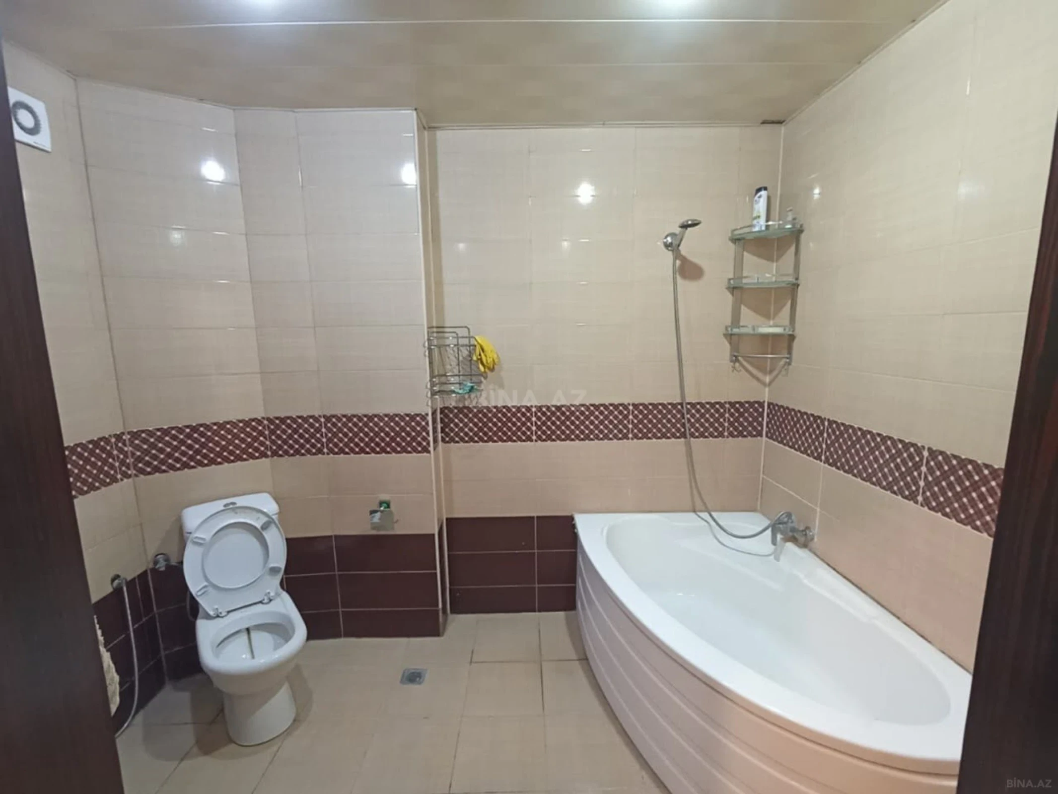 Kirayə verilir 2 otaqlı mənzil 65 m²
