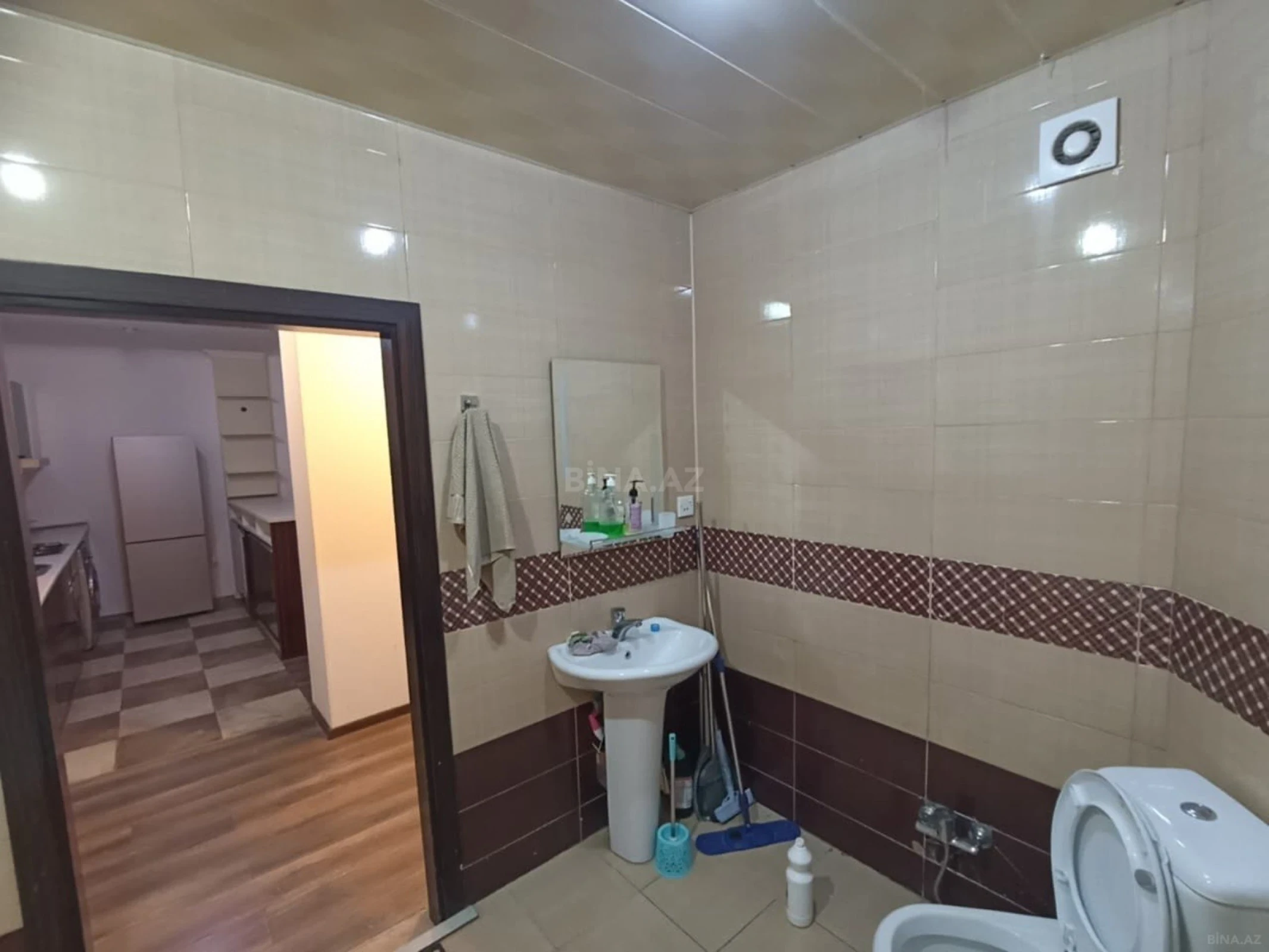 Kirayə verilir 2 otaqlı mənzil 65 m²