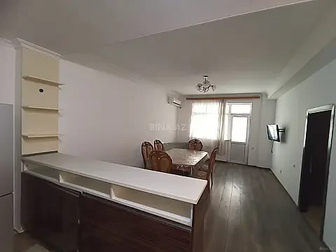 Kirayə verilir 2 otaqlı mənzil 65 m²