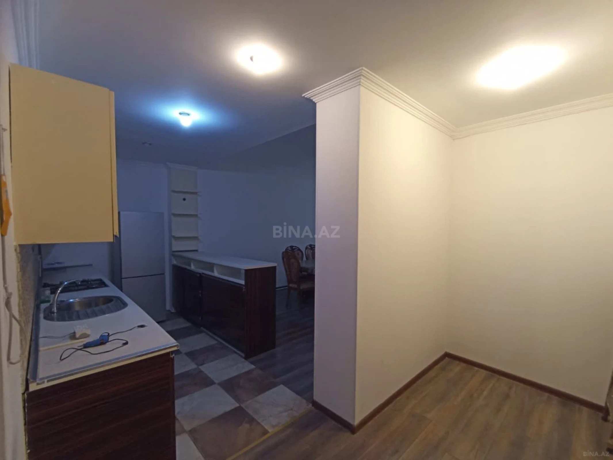 Kirayə verilir 2 otaqlı mənzil 65 m²