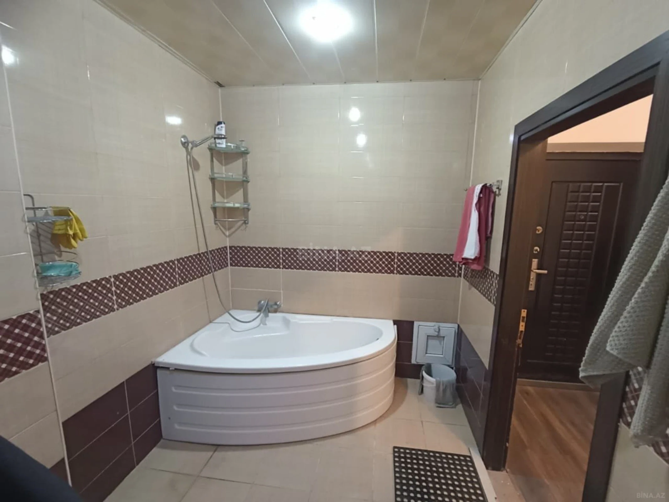 Kirayə verilir 2 otaqlı mənzil 65 m²