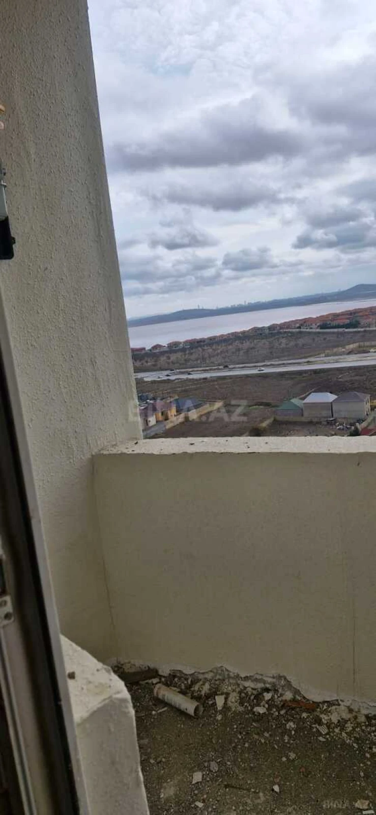 Satılır 3 otaqlı mənzil 102 m²