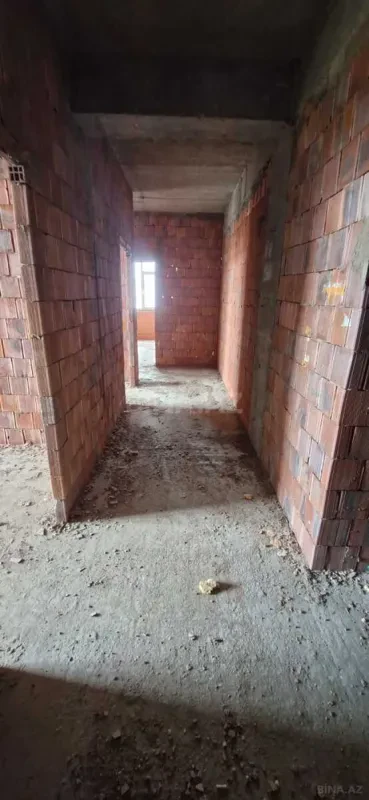 Satılır 3 otaqlı mənzil 102 m²