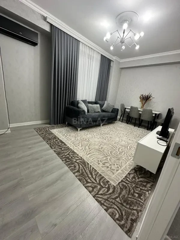 Kirayə verilir 2 otaqlı mənzil 65 m²