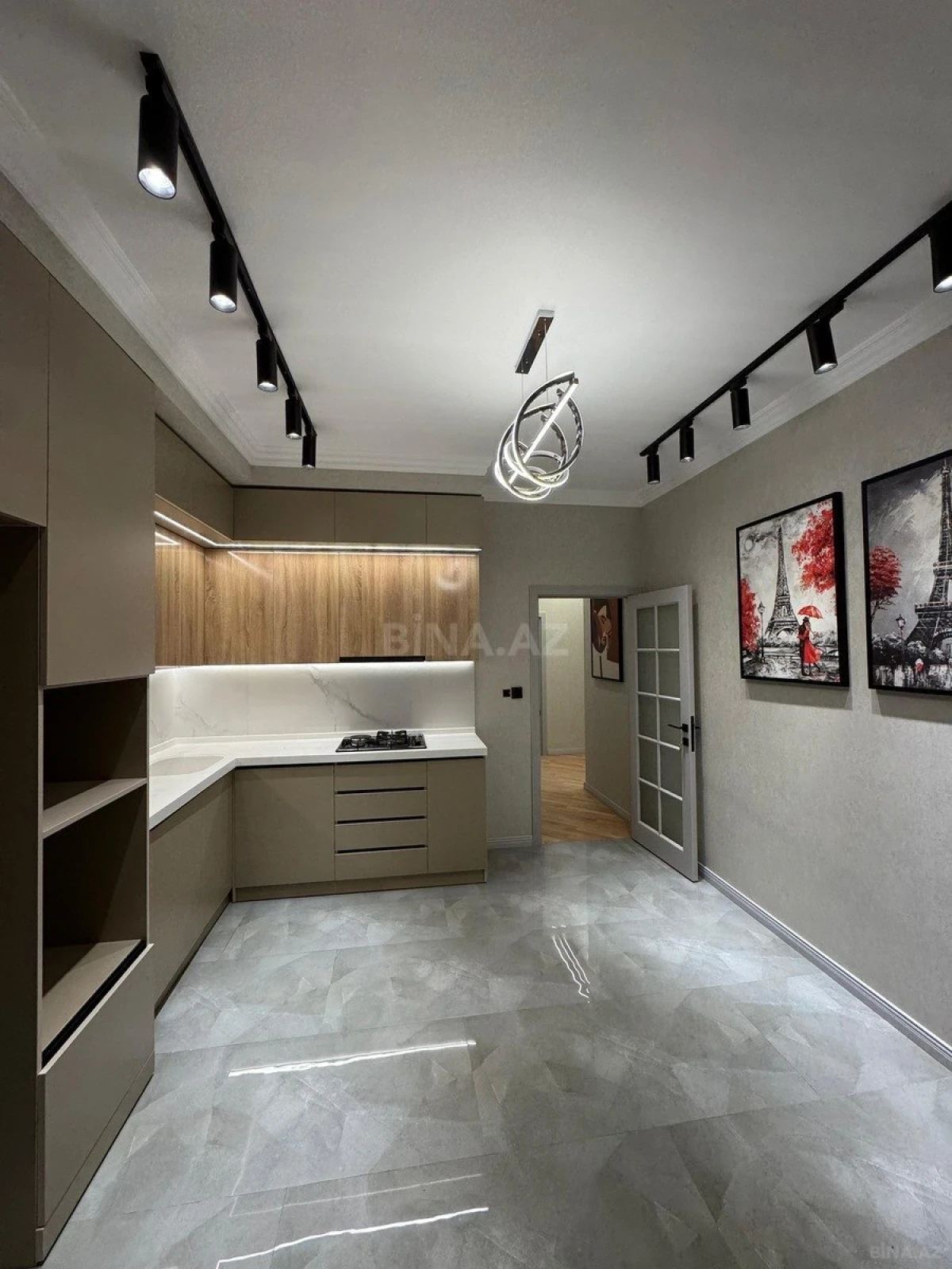Satılır 2 otaqlı mənzil 89 m²