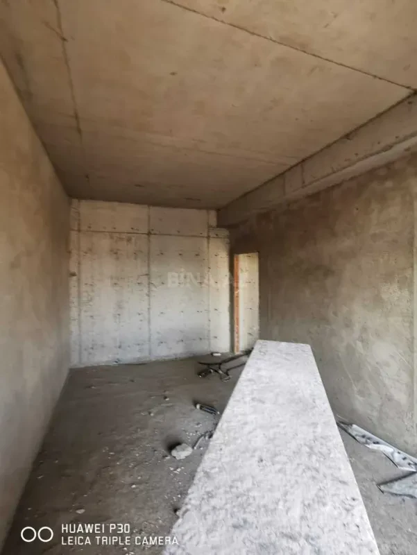 Satılır 3 otaqlı mənzil 145 m²