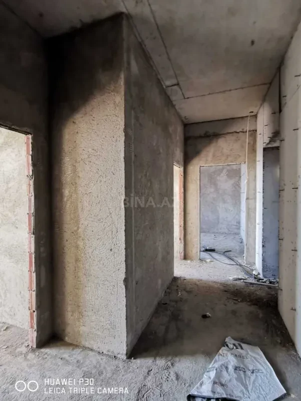 Satılır 3 otaqlı mənzil 145 m²