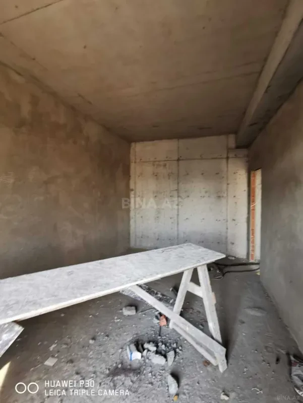 Satılır 3 otaqlı mənzil 145 m²