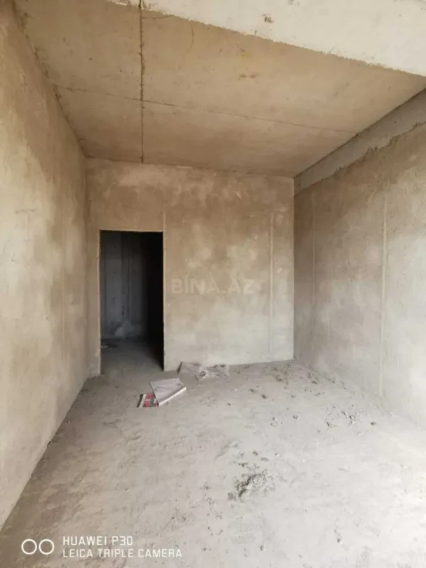Satılır 3 otaqlı mənzil 145 m²