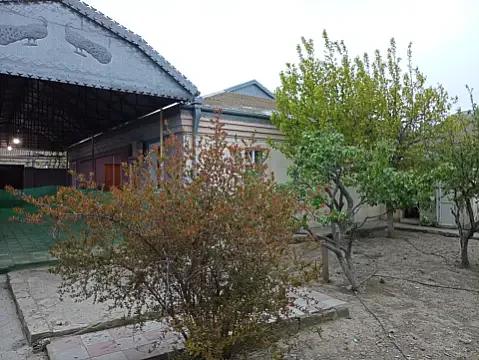 Satılır 4 otaqlı həyət evi 170 m² — Bakı, Novxanı 4 otaq 170.00 m²