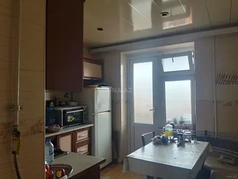Satılır 3 otaqlı mənzil 82 m²