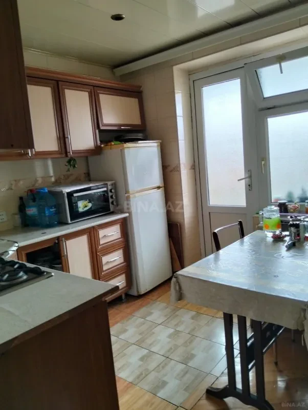 Satılır 3 otaqlı mənzil 82 m²