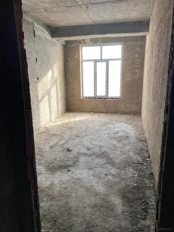 Satılır 4 otaqlı mənzil 199 m²