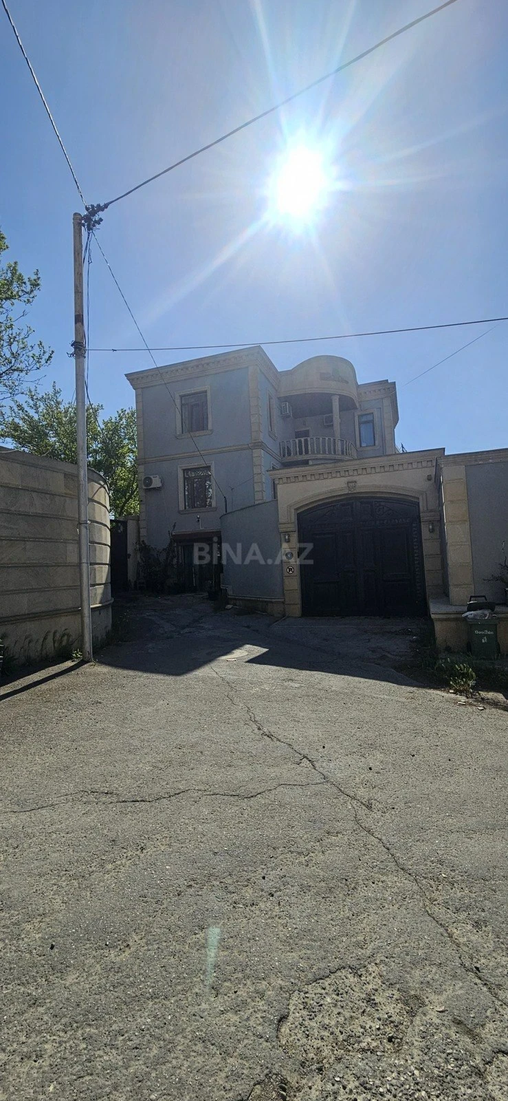 Satılır 7 otaqlı həyət evi 270 m²