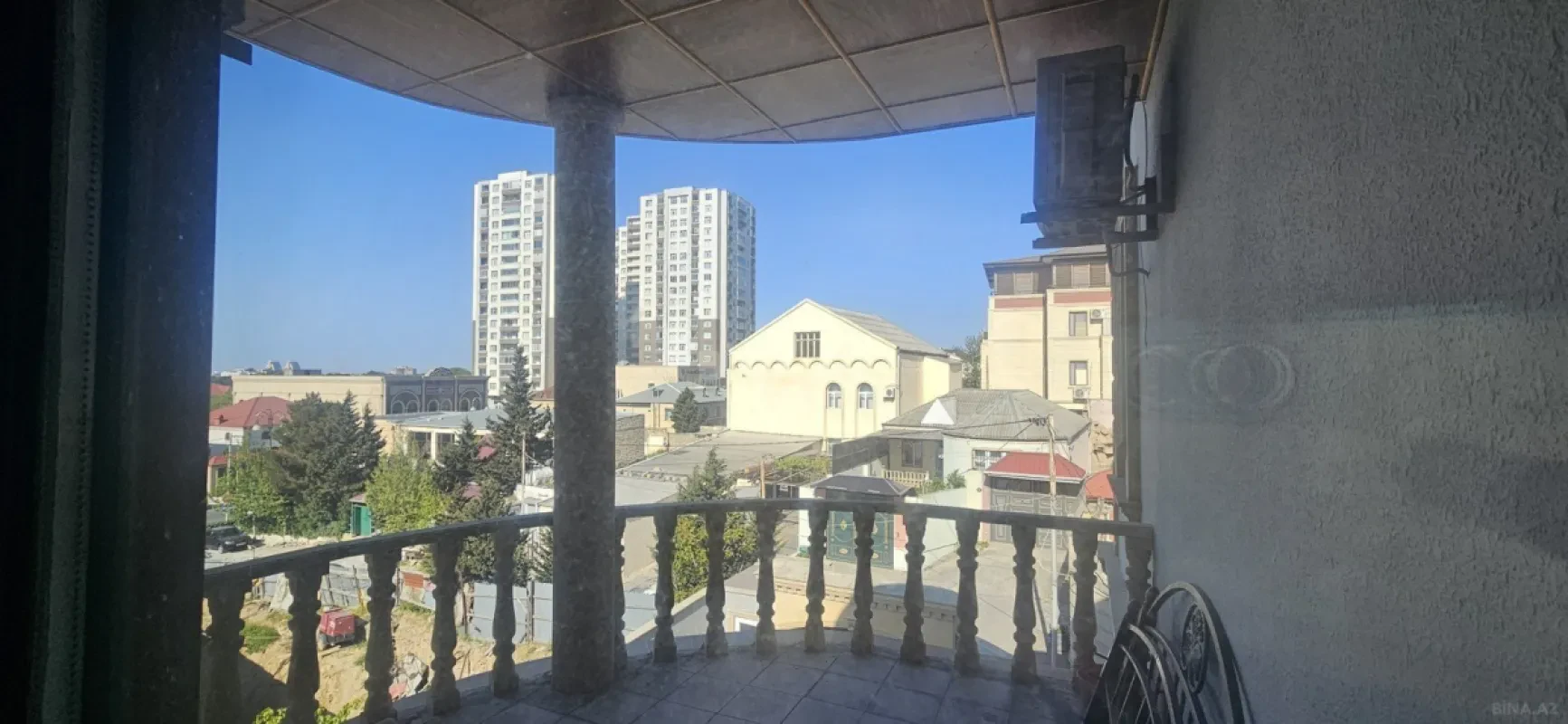 Satılır 7 otaqlı həyət evi 270 m²