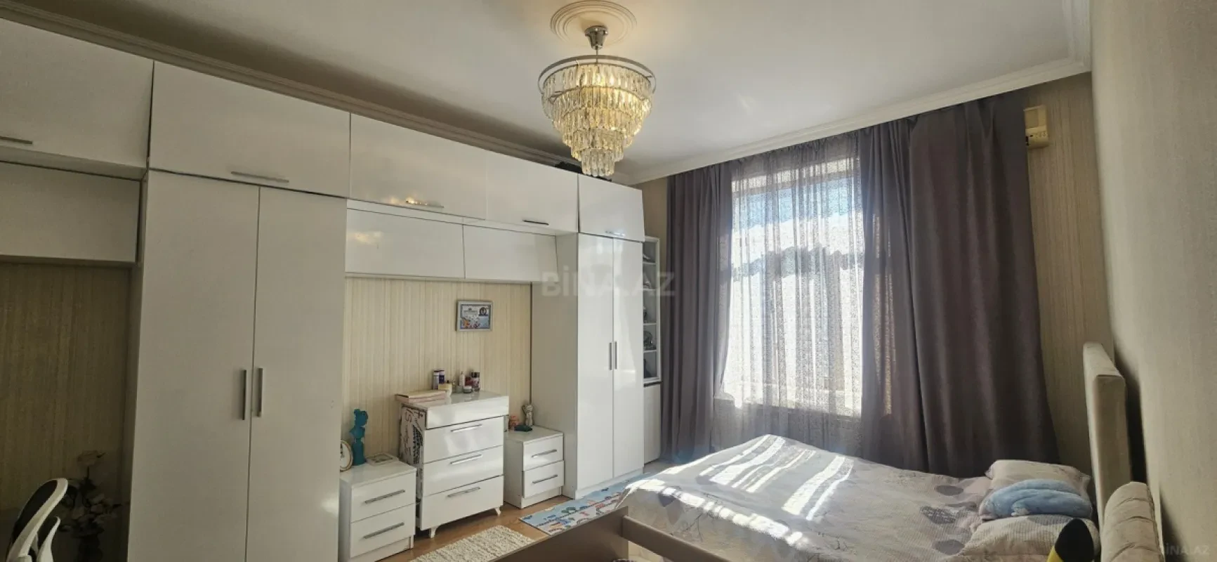 Satılır 7 otaqlı həyət evi 270 m²