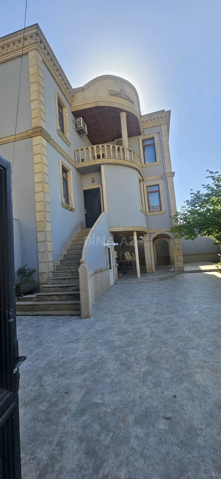 Satılır 7 otaqlı həyət evi 270 m²