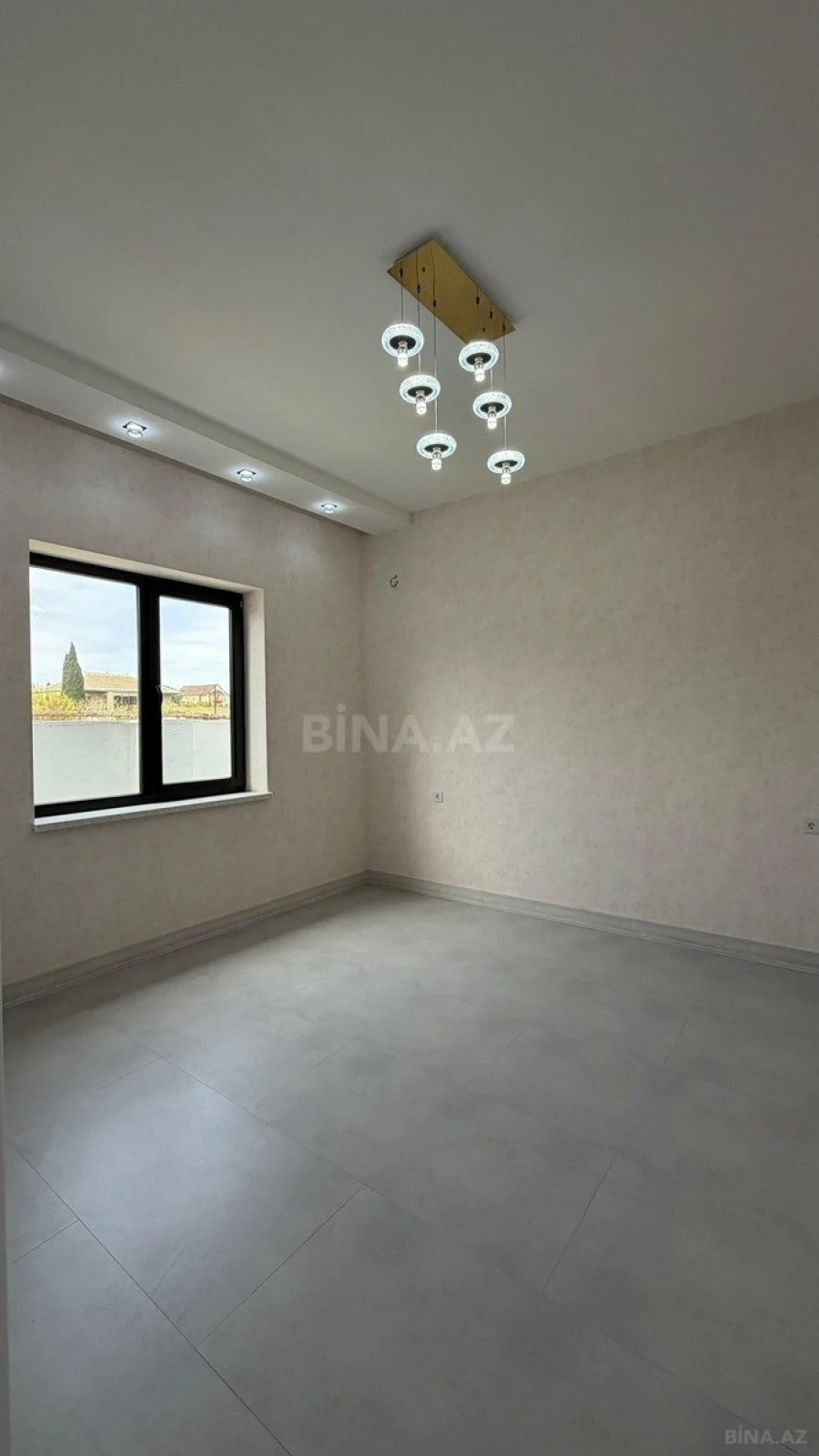 Satılır 4 otaqlı həyət evi 148 m²