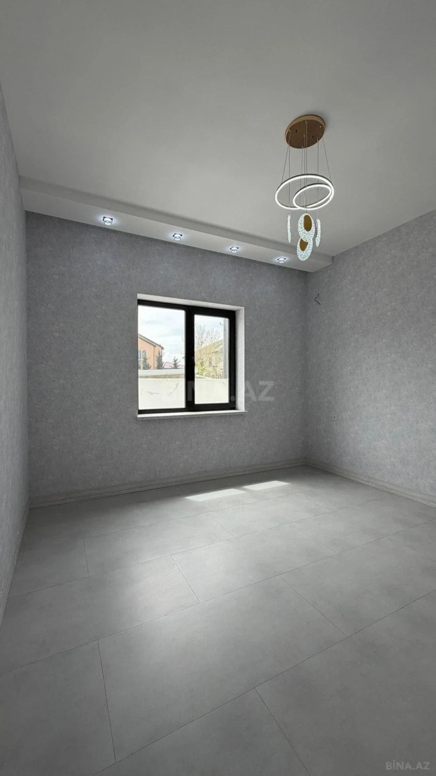 Satılır 4 otaqlı həyət evi 148 m²