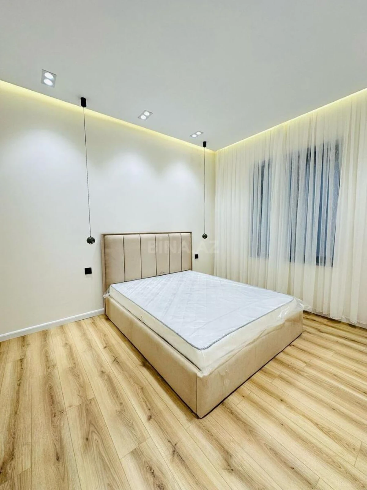 Kirayə verilir 5 otaqlı həyət evi 400 m²