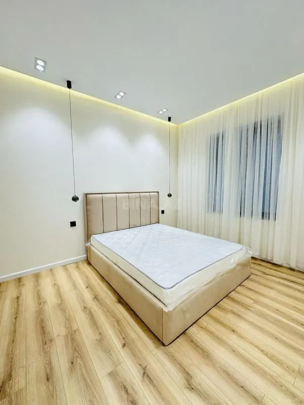 Kirayə verilir 5 otaqlı həyət evi 400 m²
