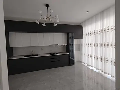 Satılır 5 otaqlı həyət evi 200 m²