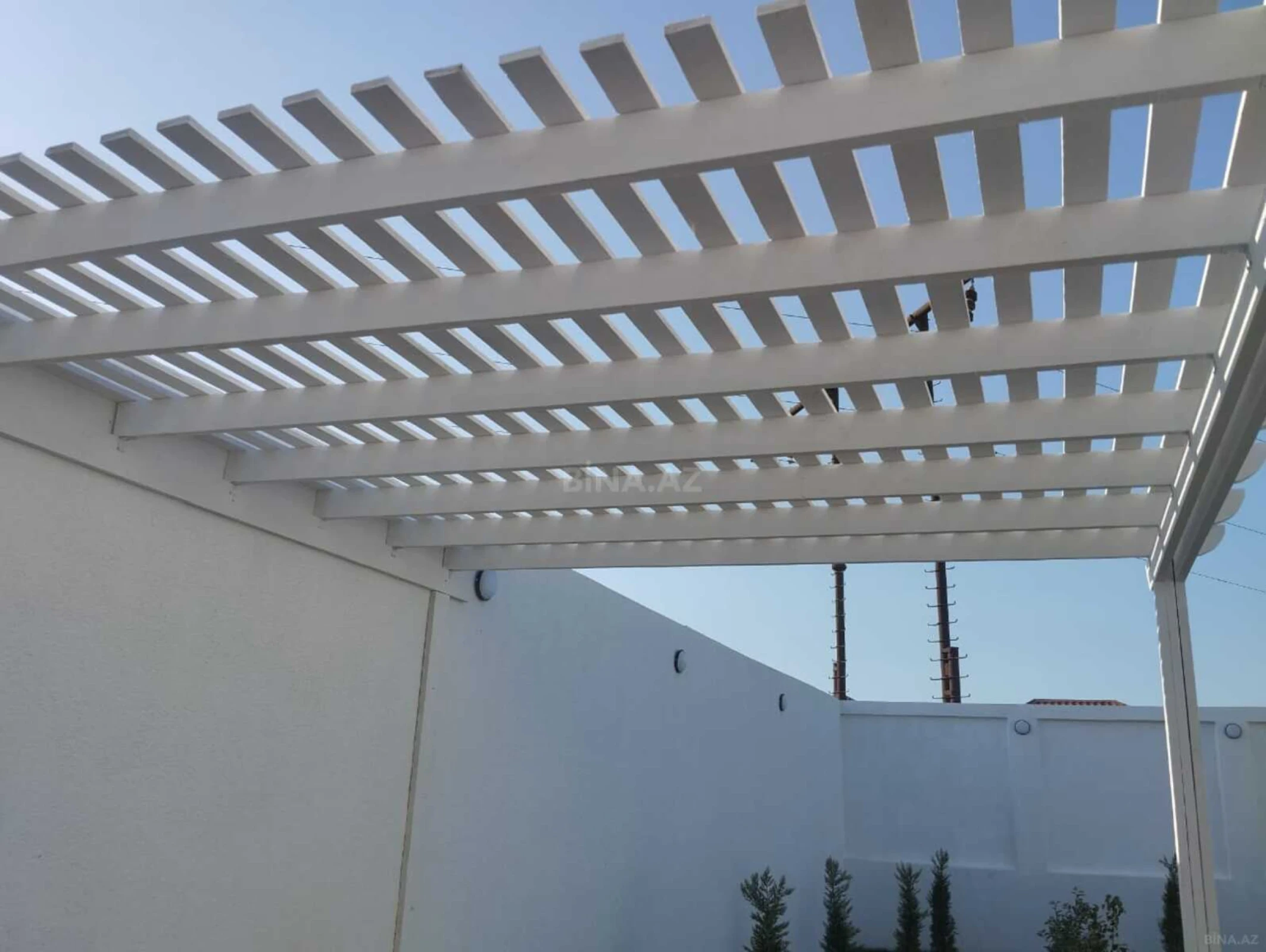 Satılır 5 otaqlı həyət evi 200 m²