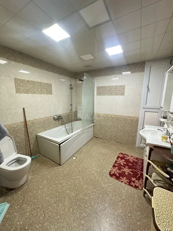 Satılır 3 otaqlı mənzil 115 m²