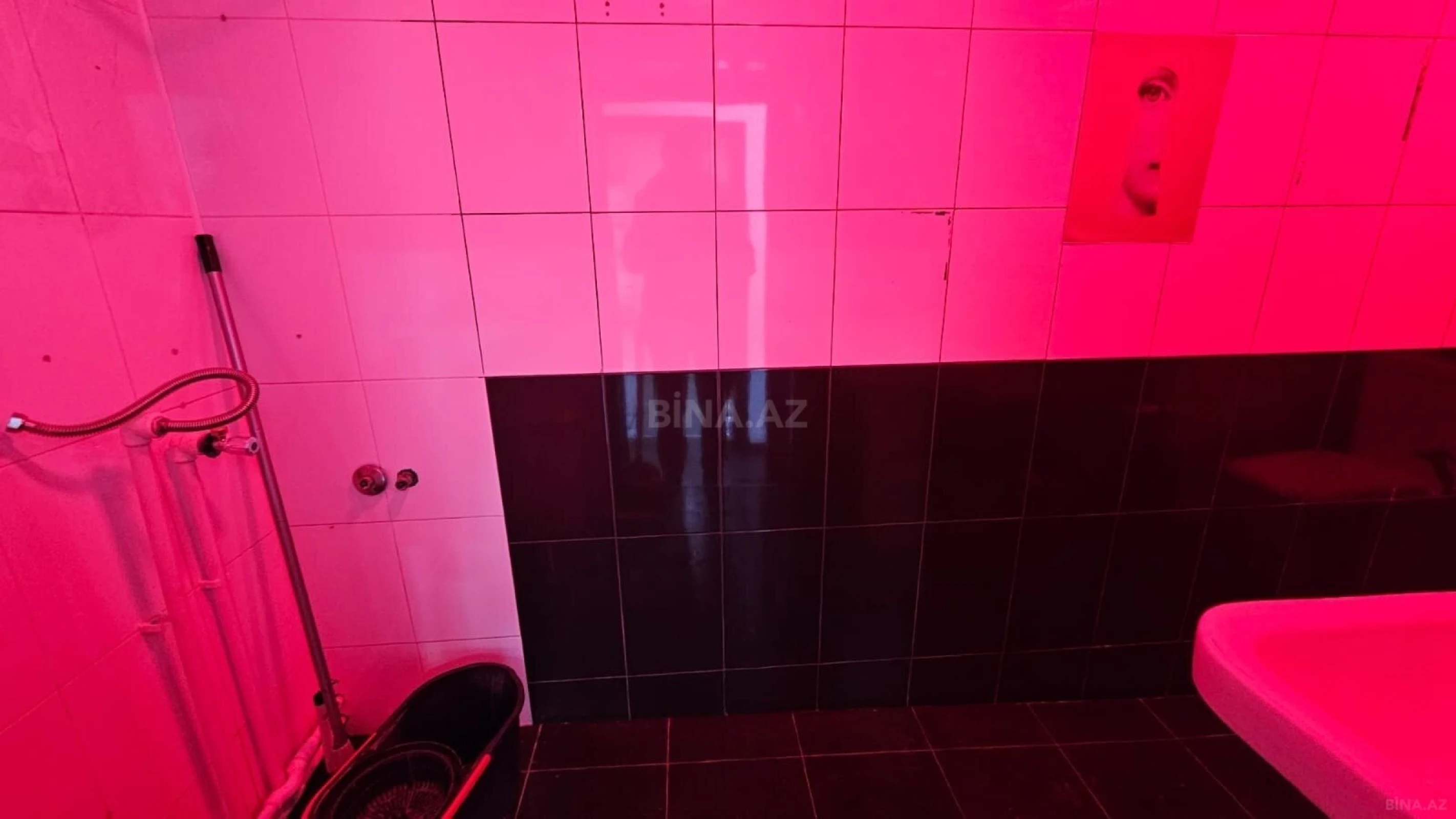Kirayə verilir 4 otaqlı ofis 140 m²
