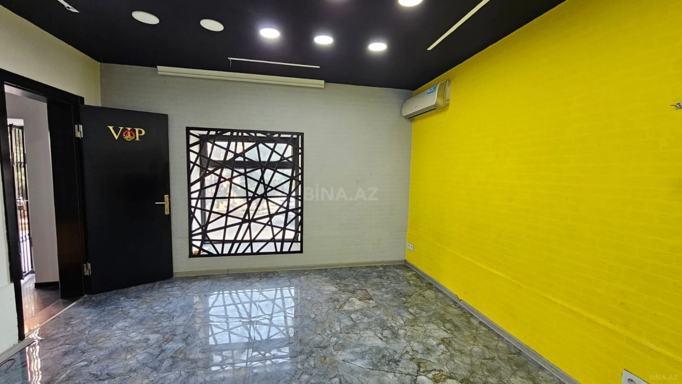Kirayə verilir 4 otaqlı ofis 140 m²