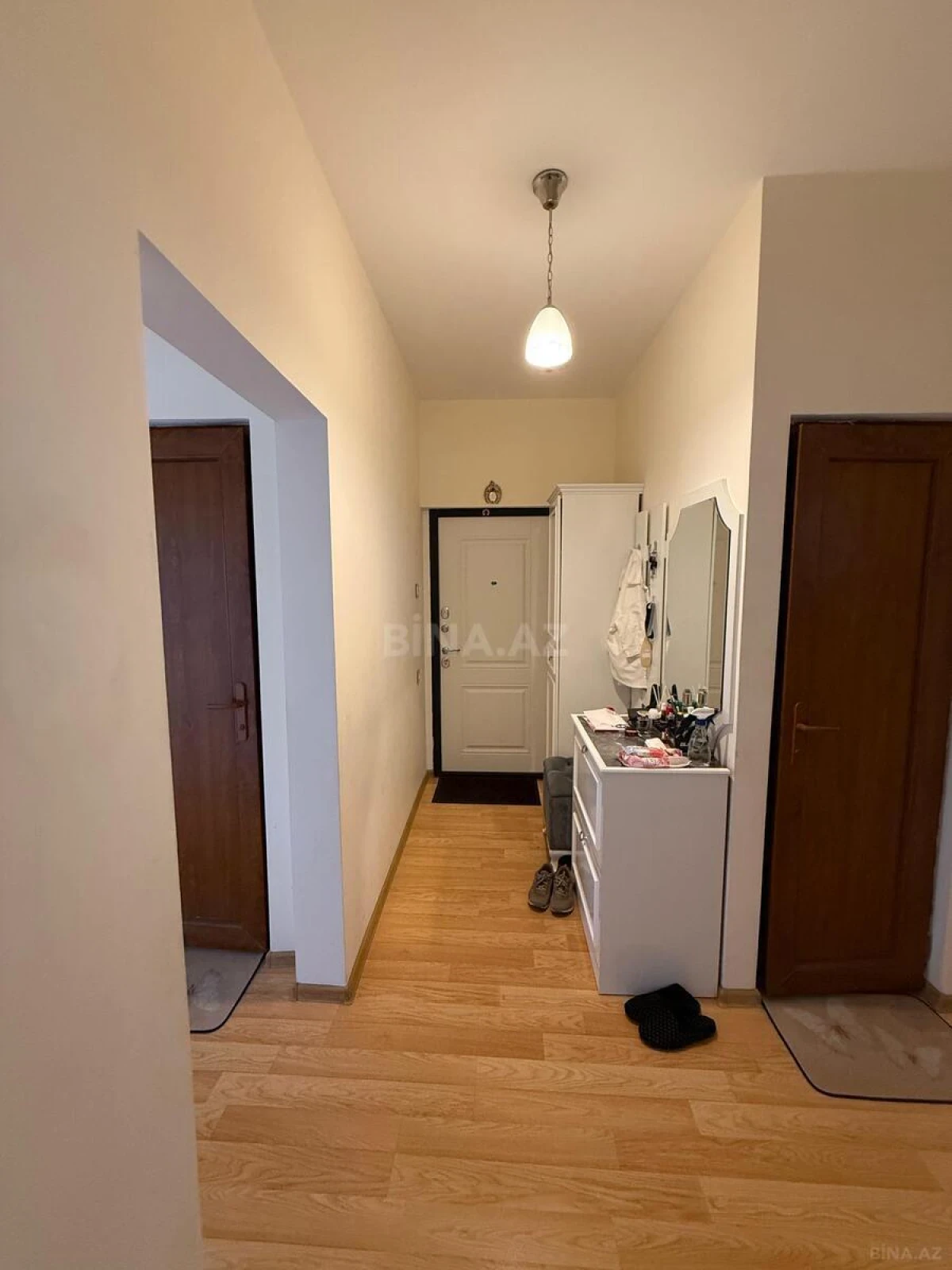 Satılır 4 otaqlı mənzil 100 m²