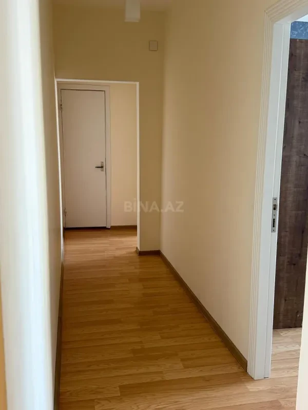 Satılır 4 otaqlı mənzil 100 m²