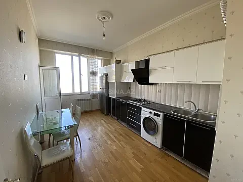 Kirayə verilir 3 otaqlı mənzil 100 m²