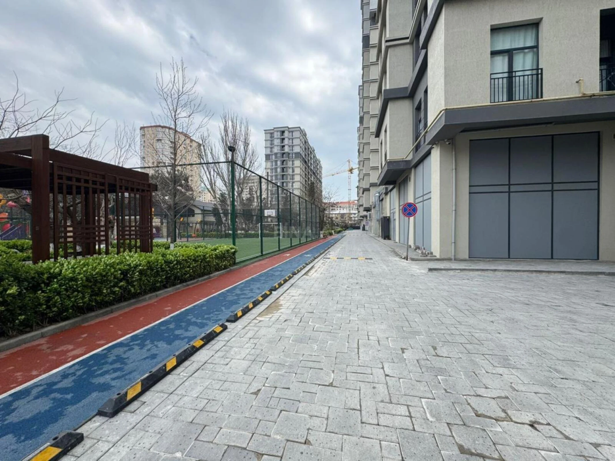 Satılır 2 otaqlı mənzil 90 m²