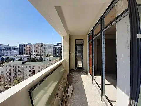 Satılır 3 otaqlı mənzil 144 m²